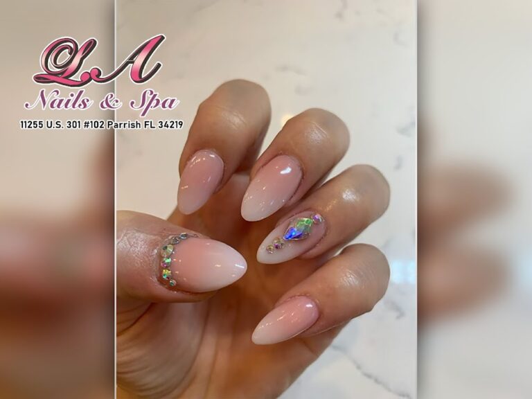 La Nails & Spa