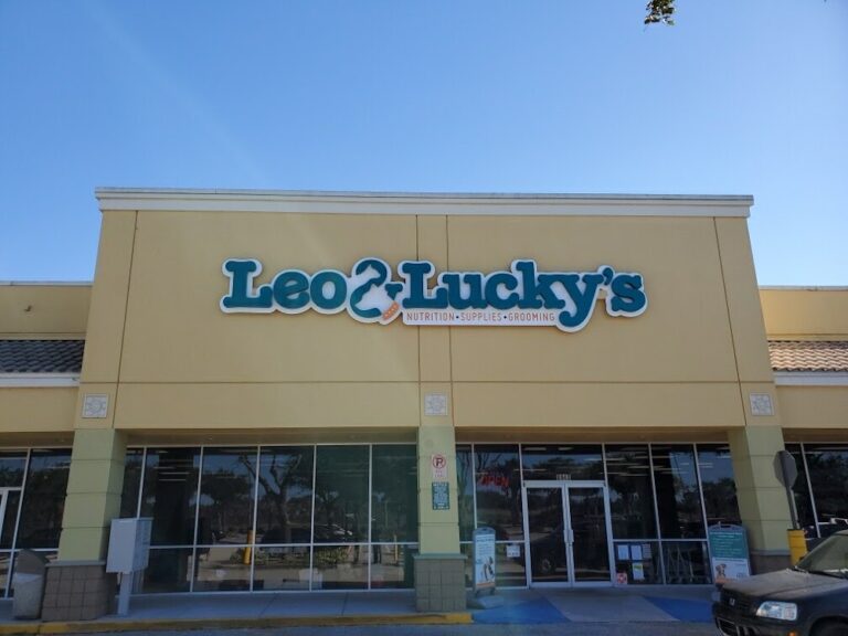 Leo & Lucky’s