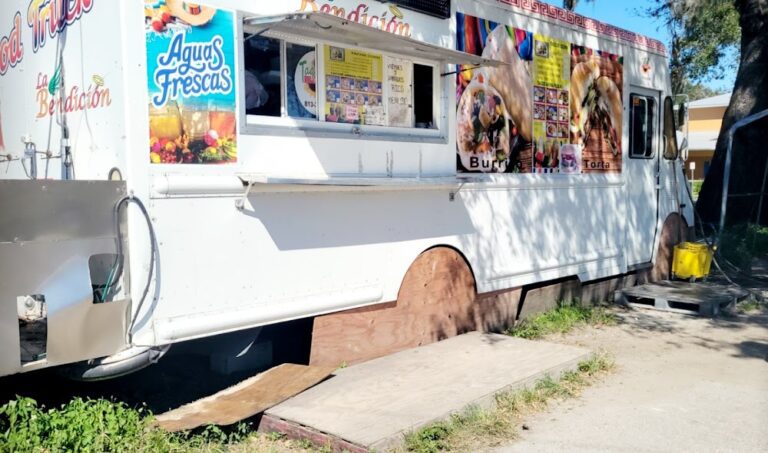 Taqueria Maty (Food Truck La Bendicion)